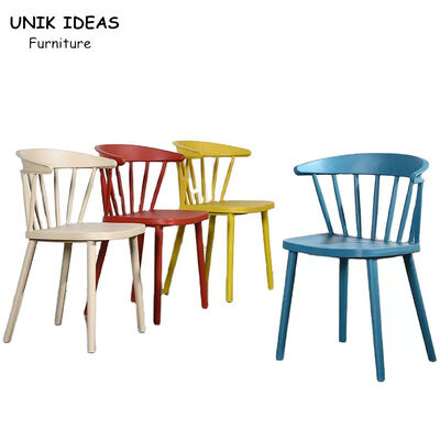 İyi bir fiyat. Ergonomic Elegant Nordic Dining Chair PP Plastic Stackable With Non Slip Feet çevrimiçi