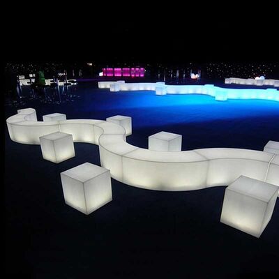 İyi fiyat Luxury Fashionable Bar Bench Seating LED Night Club Glow Party Sofa çevrimiçi